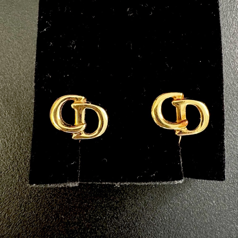 💯DIOR Gold Interlocking Clip-On Earrings